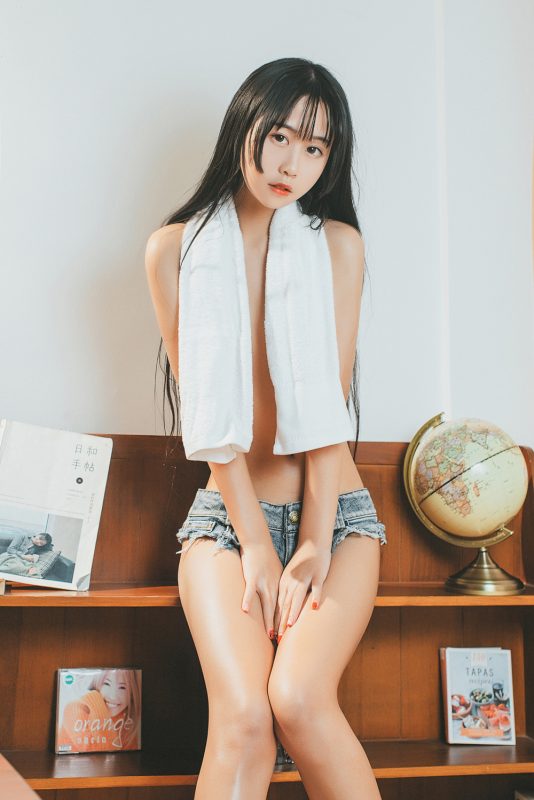 萌芽儿o0 NO.011 少女午后 [40P569M]-喵领域