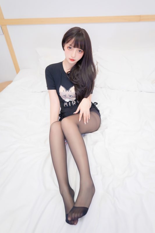 神楽坂真冬 – 11月微博订阅 [68P280M]-喵领域