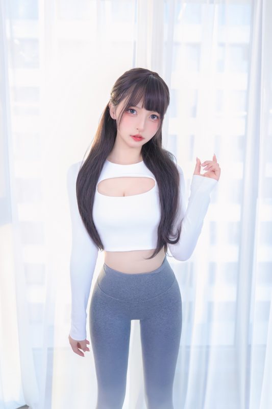 神楽坂真冬 – 瑜伽少女 [75P207M]-喵领域