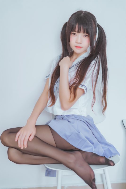 桜桃喵 VOL.050 [49P] 校服黑丝-喵领域