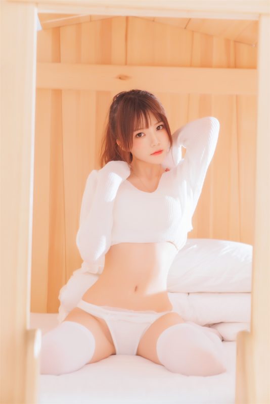 桜桃喵 VOL.052 [33P] 小白-喵领域